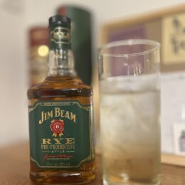 【ジムビーム ライ】|ライ麦のスパイシーさが光る、カジュアルアメリカンな一本